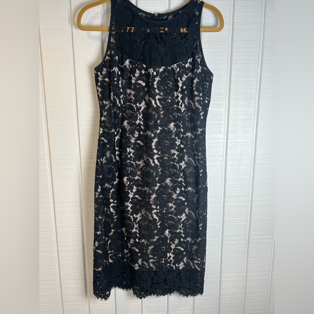 White House Black Market Black lace overlay sheath Dress Size 4 - Picture 13 of 13